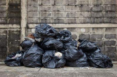Get Piles of Trash Removed By Professionals!